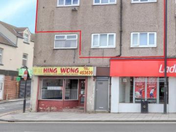 3 bedroom flat for sale