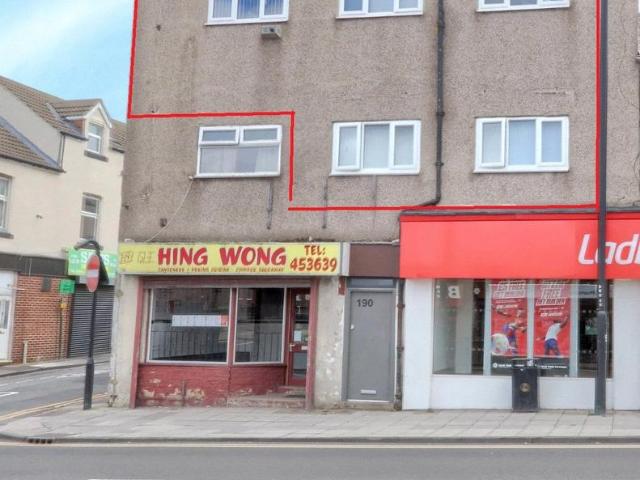 3 bedroom flat for sale