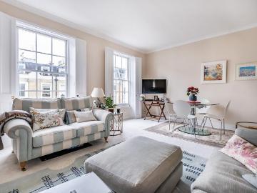 3 bedroom flat for sale