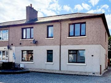 3 bedroom flat for sale