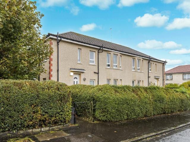 3 bedroom flat for sale
