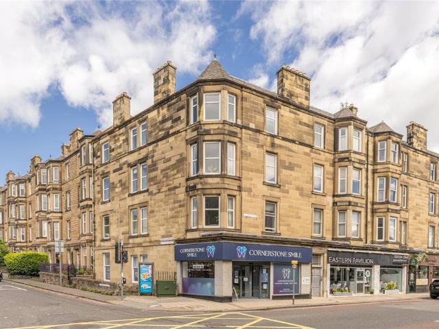 3 bedroom flat for sale