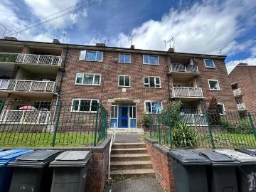 3 bedroom flat for sale