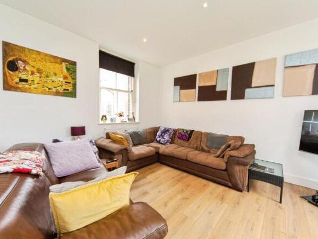 3 bedroom flat for sale in New Hall, Fazakerley, Liverpool, L10