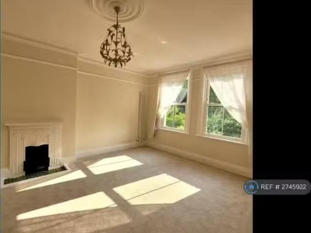 3 bedroom flat for rent in Trinity Road, Folkestone, CT20
