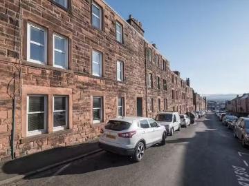3 bedroom flat for rent in Victor Park Terrace, Edinburgh, EH12
