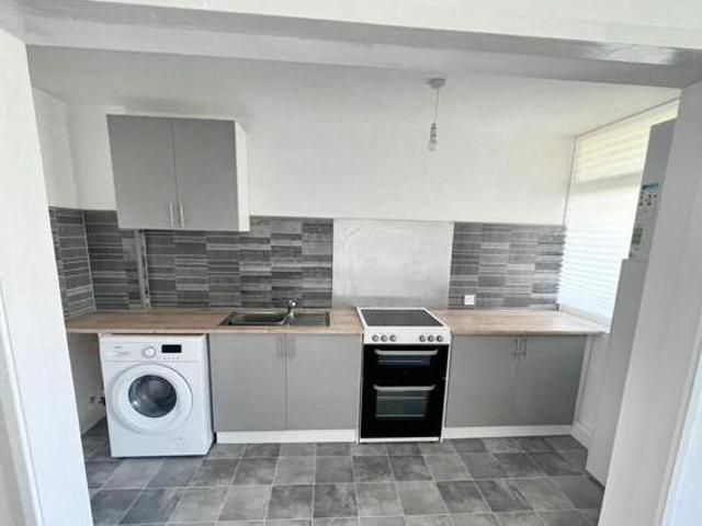 3 Bedroom Flat For Rent In Washington, Tyne And Wear