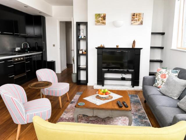 3 bedroom flat for rent in West Point, Wellington Street, LS1