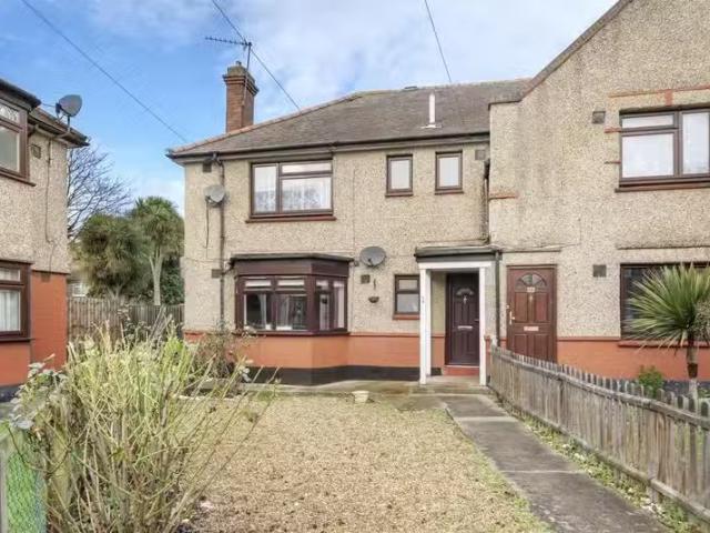 3 bedroom flat for rent in Bream Gardens, London, E6