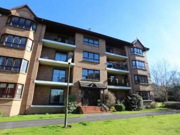 3 bedroom flat for rent in Craigend Park, Liberton, Edinburgh.
