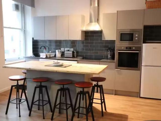 3 bedroom flat for rent in Flat, A West Street, St. Philips.