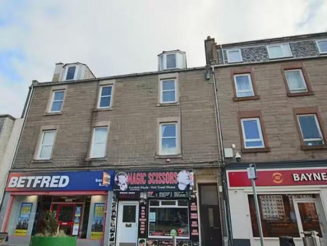 3 bedroom flat for rent in High Street, Lochee, Dundee, DD2