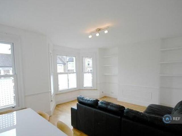 3 Bedroom Flat For Rent In London
