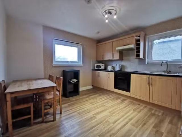 3 bedroom flat for rent in Marquis Road, Aberdeen, AB24