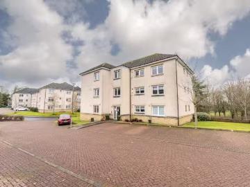 3 bedroom flat for rent in Mavis Bank, Bathgate, West Lothian.