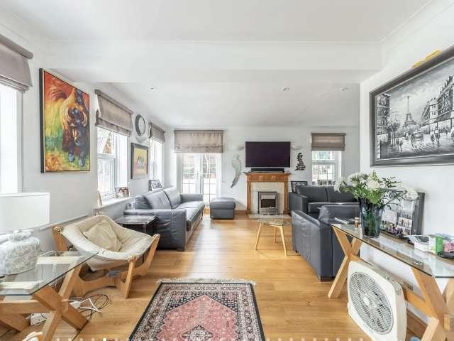 3 bedroom flat for rent in Pinner, London