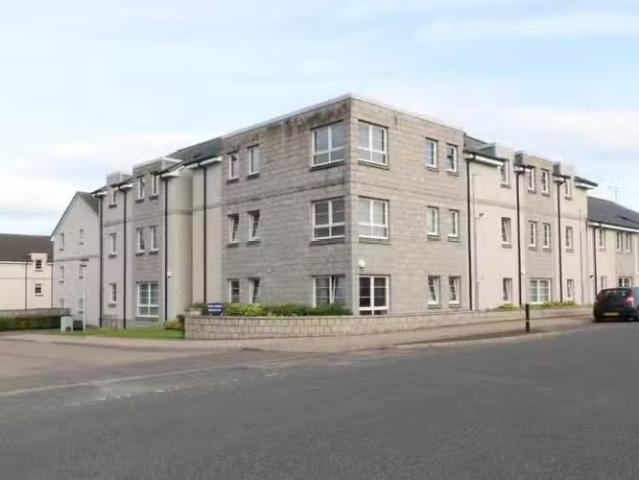 3 bedroom flat for rent in Priory Park, North Street, Inveruri.