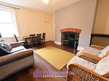 3 bedroom Flat for rent on Wingrove Gardens, Fenham, Tyne and Wear, NE4 9HR Available 15/06/2026 £995.00