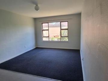 3 Bedroom Flat in Amalinda