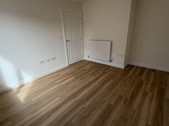 3 bedroom flat in Birmingham