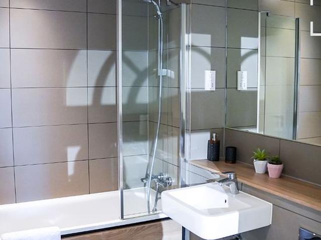 3 bedroom flat in Birmingham