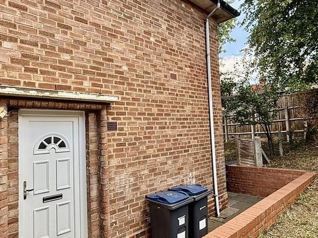 3 bedroom flat in Birmingham