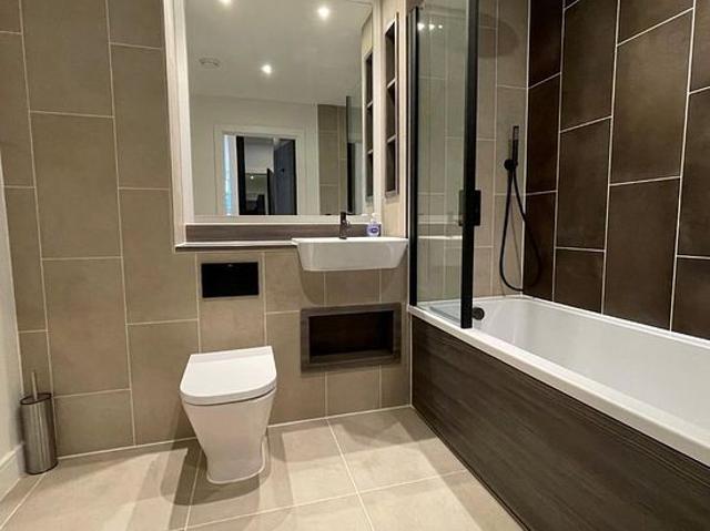 3 bedroom flat in Birmingham