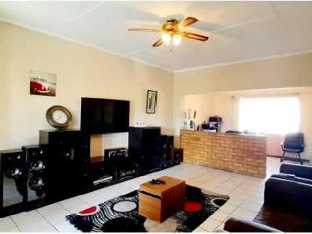 3 Bedroom Flat in Cambridge