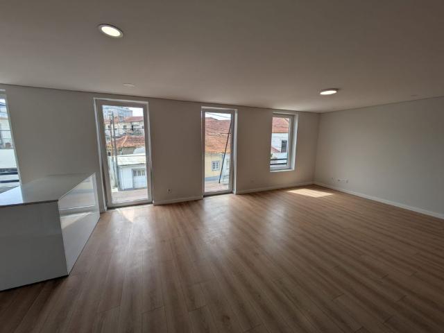3 bedroom flat in Esgueira for rent!