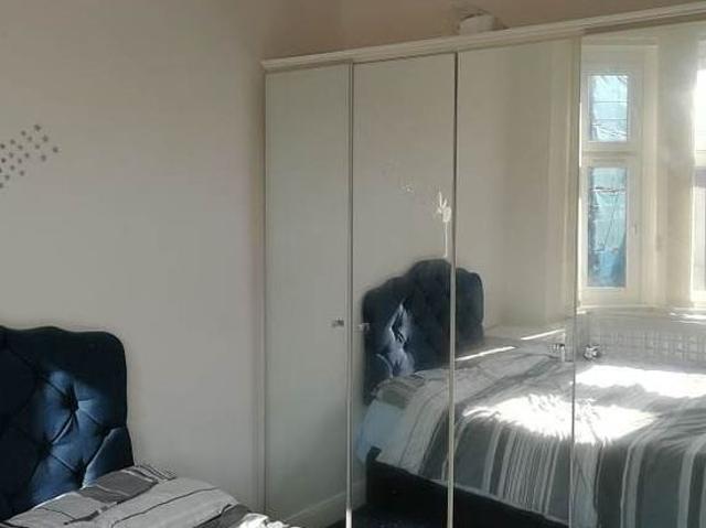 3 bedroom flat in Glasgow