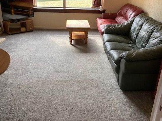 3 bedroom flat in Glasgow