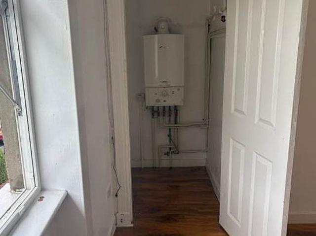 3 bedroom flat in Glasgow