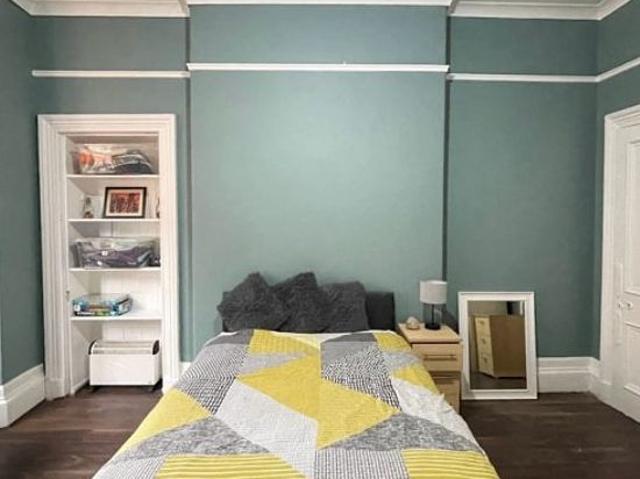 3 bedroom flat in Glasgow