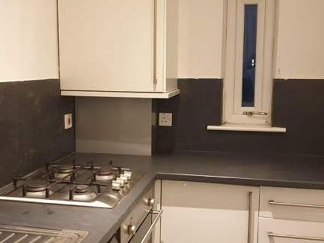 3 bedroom flat in Glasgow
