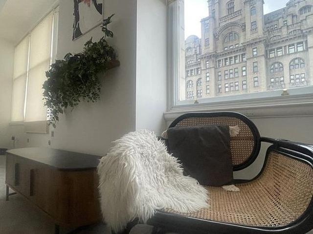 3 bedroom flat in Liverpool