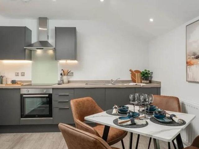 3 bedroom flat in Liverpool