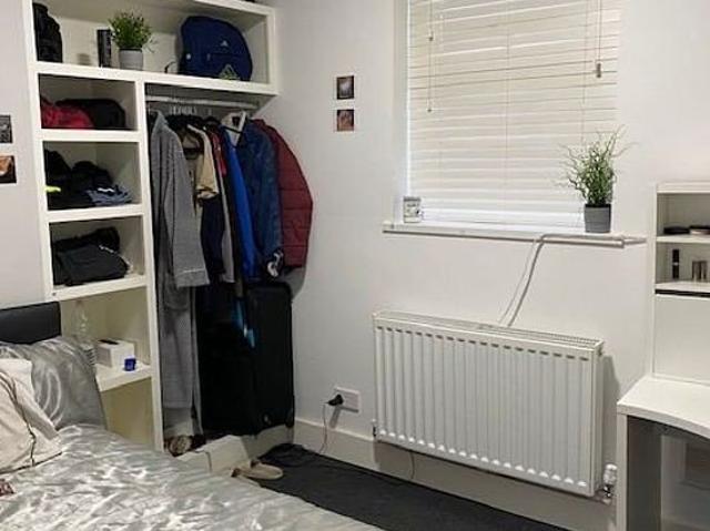 3 bedroom flat in Liverpool
