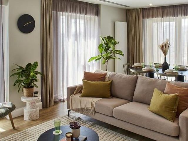3 bedroom flat in London
