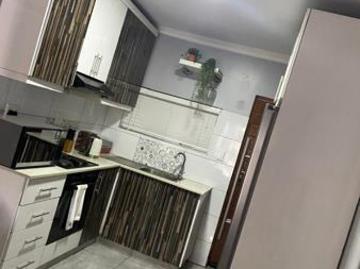 3 Bedroom Flat in Montclair
