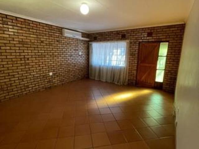 3 Bedroom Flat in Phalaborwa