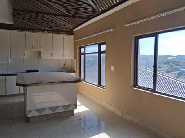 3 Bedroom Flat in Quigney