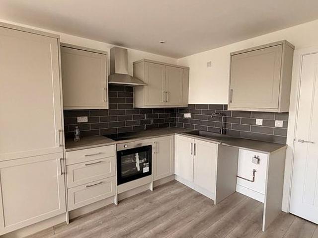 3 bedroom flat in Rotherham