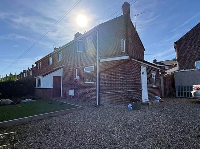 3 bedroom flat in Rotherham