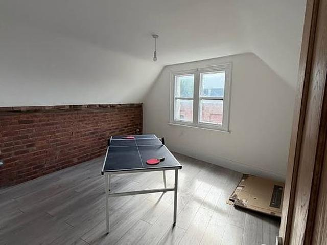 3 bedroom flat in Sheffield