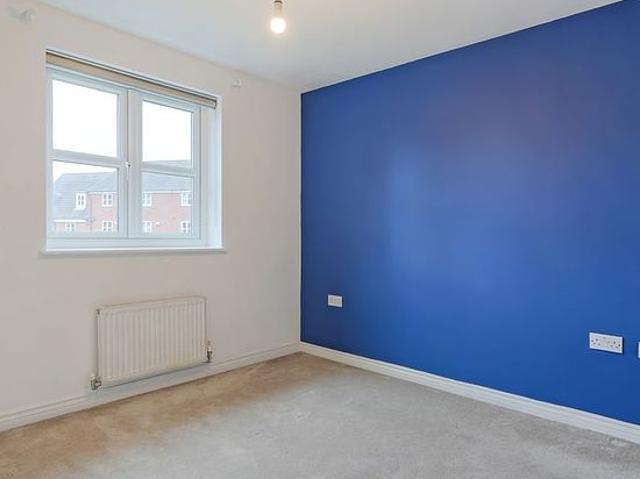 3 bedroom flat in Sheffield