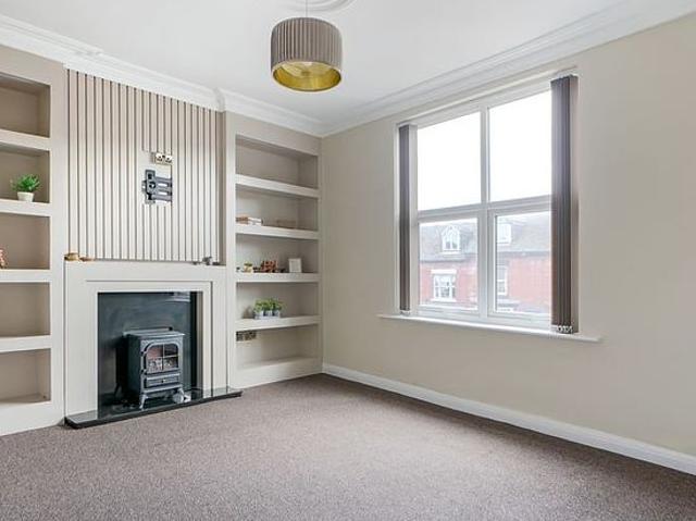 3 bedroom flat in Sheffield