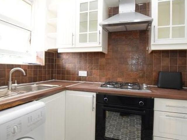 3 bedroom flat in Sheffield