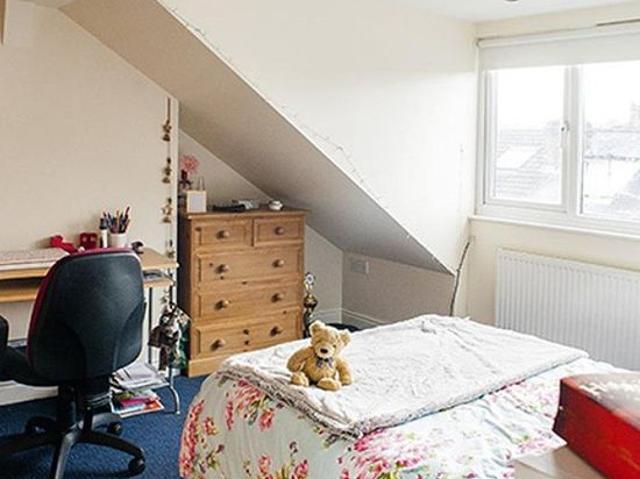 3 bedroom flat in Sheffield