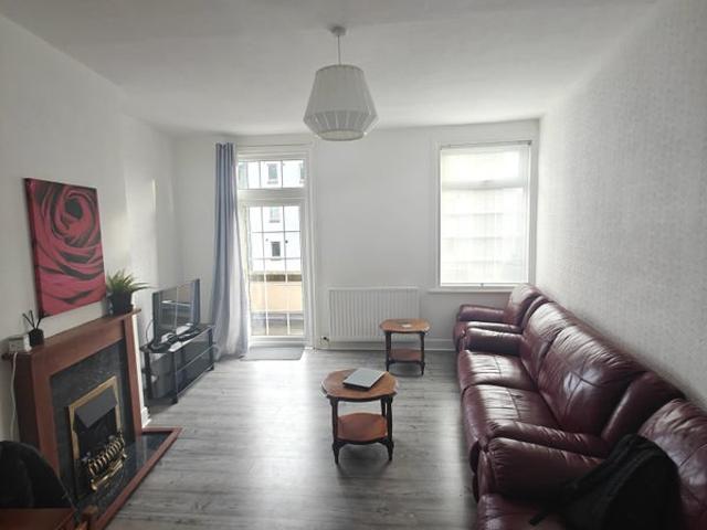3 Bedroom Flat No HMO Gorgie