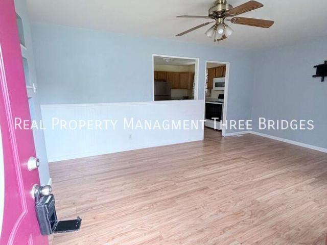 3 bedroom, Florissant MO 63031 103453497